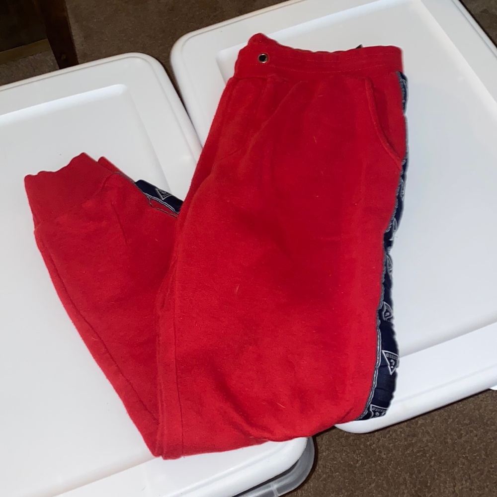 Guess Sweatpants
